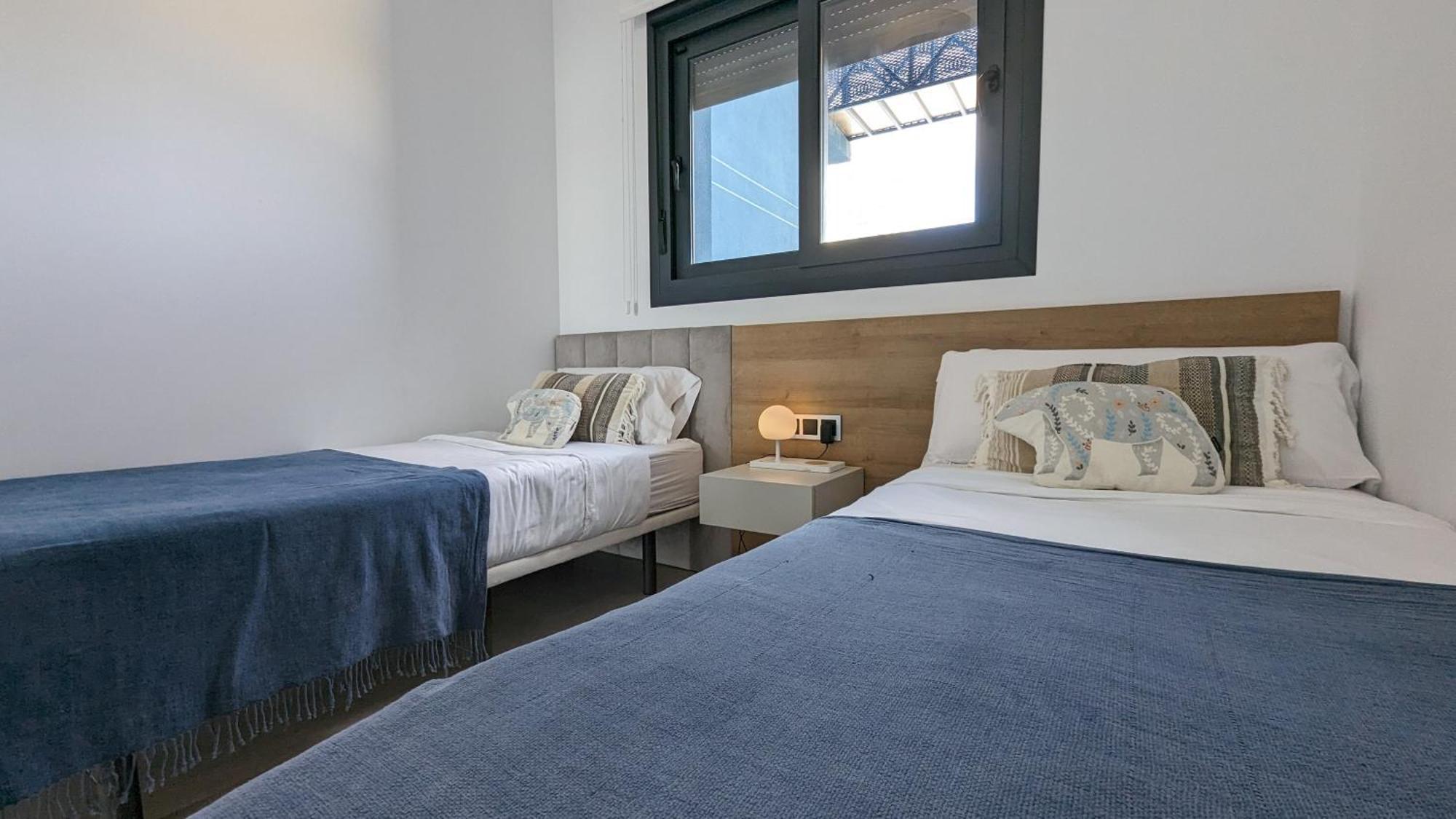 Sunset Waves Luxury Apartment Бенидорм Экстерьер фото